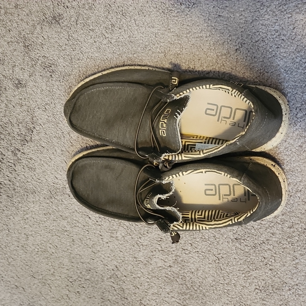 Mens hey dudes worn once